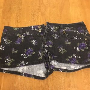 Gorgeous floral shorts